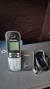 Lauatelefon Panasonic KX-TG6811 (2 foto / 4)