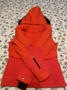 Зимняя куртка (3 фото из 3)