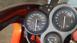 DUCATI 750 sport (5 foto / 8)