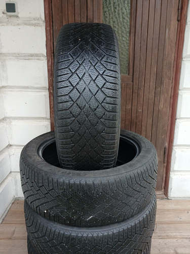 215/50/19 Continental Viking Contact 7