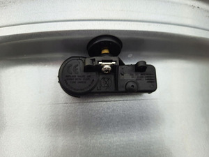 Alumiiniumveljed Jeep Wrangler (4 foto / 6)