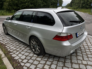 BMW 530d 173kw Facelift M pakett Shadowline (4 foto / 15)
