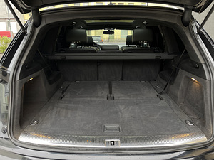 Audi Q7 S-line Comfort 3.0 171kw (10 foto / 15)