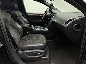 Audi Q7 S-line Comfort 3.0 171kw (7 foto / 15)