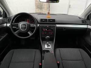 Audi A4 Comfort 2.0 103kV (6 foto / 14)