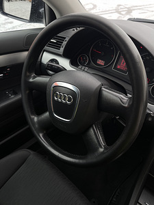 Audi A4 Comfort 2.0 103kV (10 foto / 14)