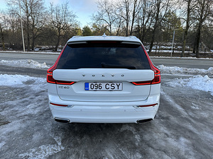 Volvo CX60 INSCRIPTION (13 foto / 14)