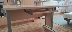 Laud-kirjutuslaud (4 foto / 4)