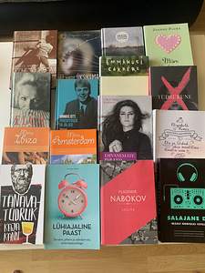 Книги (5 фото из 5)