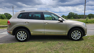 Volkswagen Touareg 2016a. Vahetan garaaži vastu (6 foto / 15)
