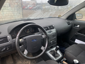 M/V Ford mondeo 2004 2.0tdi 96kw 6 manuaal (5 foto / 5)