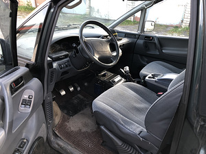 Toyota Previa Estima (7 foto / 15)