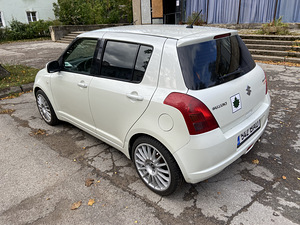 Suzuki Swift Sport 2007 (2 foto / 3)