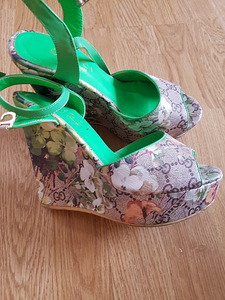 Босоножки на платформе gucci! (2 фото из 2)