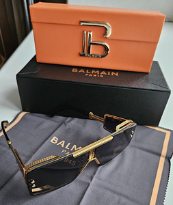 Balmain Le masque päikeseprillid! (9 foto / 10)