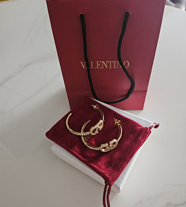 Серьги Valentino! (2 фото из 4)