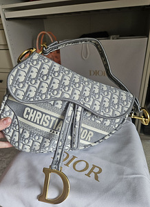 Dior oblique grey saddle bag! (3 foto / 5)