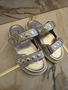 Dior leather sandals,New! (1 foto / 4)
