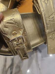 Louis vuitton leather sandals! (2 foto / 2)