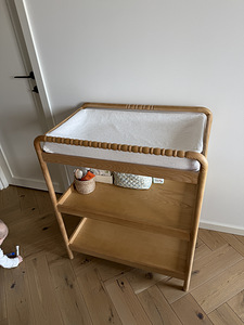 Zara home mähkimislaud (2 foto / 3)