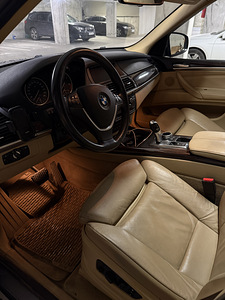BMW X5 40d (6 foto / 7)