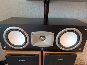 YAMAHA keskkõlar (center) NS-C9002 + surround (taga) NS-M125 (6 foto / 9)
