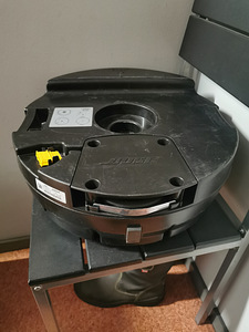 SubwOOFER audi q7 bose (1 foto / 3)