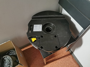 SubwOOFER audi q7 bose (2 foto / 3)