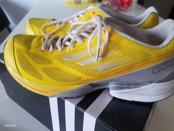 Adidas s. 39