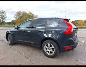 VOLVO xc60 151kw (8 foto / 10)