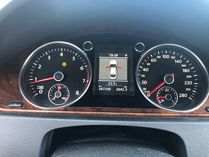 Passat CC (7 фото из 9)