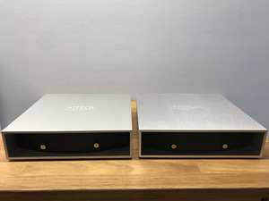 DAC M2Tech Young + M2Tech Palmer Power Station (2 foto / 5)