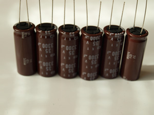 Kondensaator 3300uF 35V (3 foto / 3)