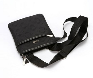 Uued õlakotid Armani / Gucci / Supreme (5 foto / 8)