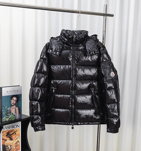 Uued joped Moncler (1 foto / 5)