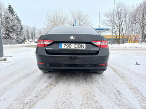 Skoda Superb (2 foto / 14)