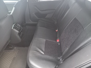 Skoda Superb (11 foto / 14)