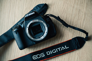 Canon 600D stardikomplekt + 18-135mm objektiiv (3 foto / 5)