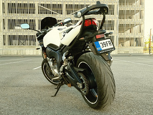 Yamaha FZ-1 2007 (6 foto / 10)