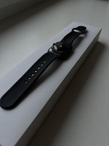 Apple Watch SE 40mm Space Gray Alu Black Sport Band GPS (3 foto / 3)