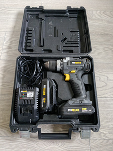 Akutrell Probuilder harjavaba koos kahe akuga+taskulambiga (2 foto / 5)