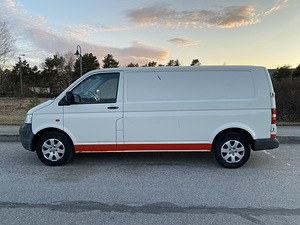 Volkswagen Transporter T5 1.9tdi Long 2006 (2 foto / 12)