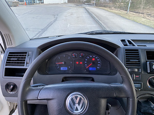 Volkswagen Transporter T5 1.9tdi Long 2006 (8 foto / 12)