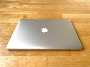 Apple Macbook Pro Retina 256GB/16GB (15-inch, 2015) (2 foto / 3)