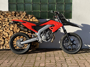 Aprilia SX50 2T AM-kat (3 foto / 10)