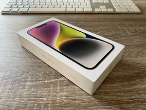 Apple iPhone 14 128Gb Starlight (1 foto / 3)