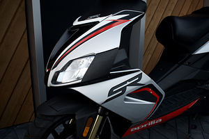 Aprilia SR50R 2018 2T (7 foto / 10)