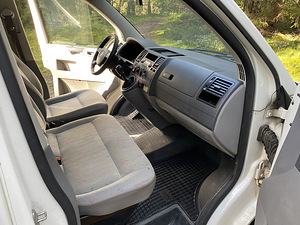 Volkswagen Transporter T5 Long 1.9TDI 77kw (14 foto / 15)