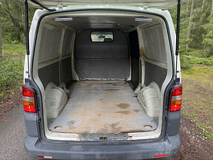 Volkswagen Transporter T5 Long 1.9TDI 77kw (15 foto / 15)