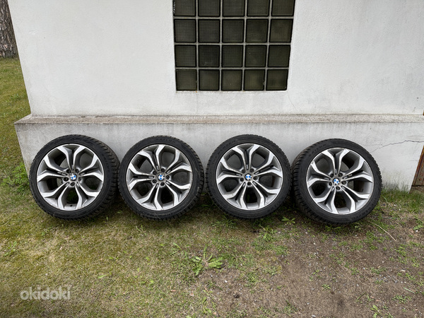 BMW X5 E70 BMW X5 E70 5x120 20-дюймовые колеса с шипованными шинами (фото #1)